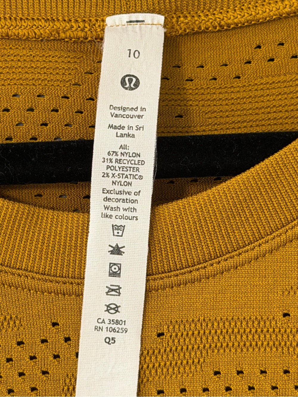 Lululemon Train to Be Tank Top Size 10 - Picture 6 of 11